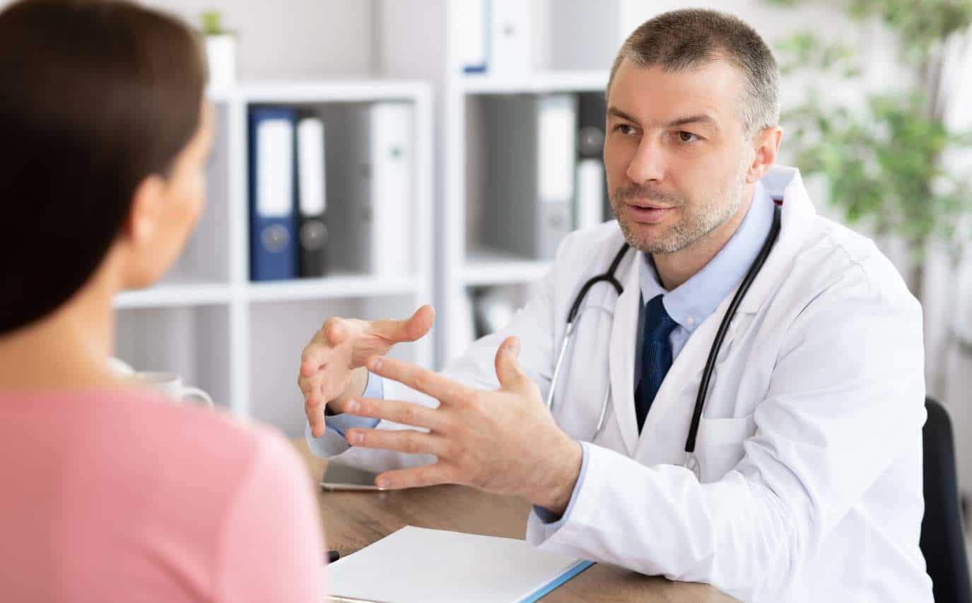 Healthcare provider speaking with a patient during meth addiction treatment in Madison, WI.